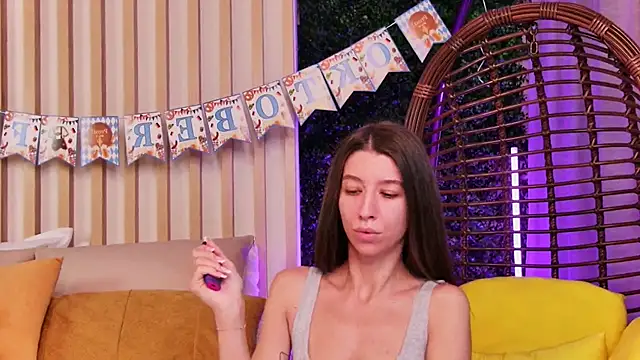 LunaWills  online show from 10-01-25, 04:18