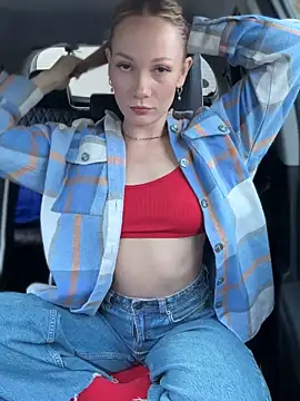 LavenderHot online show from 10-13-25, 02:00