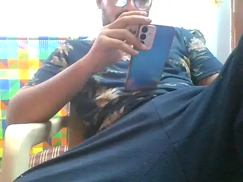 naughtymike0007 online show from 09-26-25, 04:49