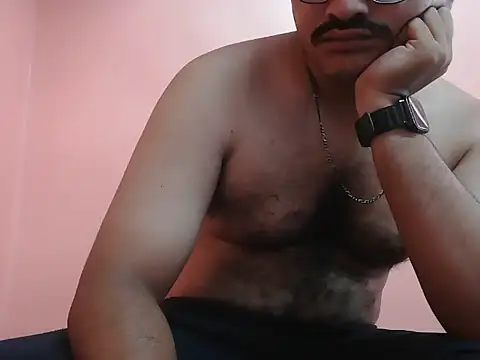 naughtymike0007 online show from 04-12-26, 03:33