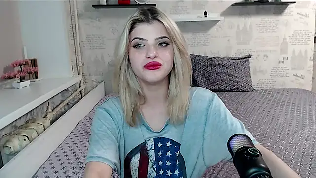 AleksandraFlores online show from 04-14-26, 11:55