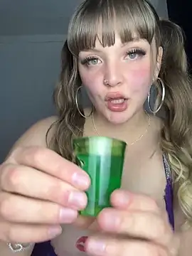 Snapshot of Lalalust69 chatting on 02-16-25, 07:26 Lalalust69 online show from 02-16-25, 07:26