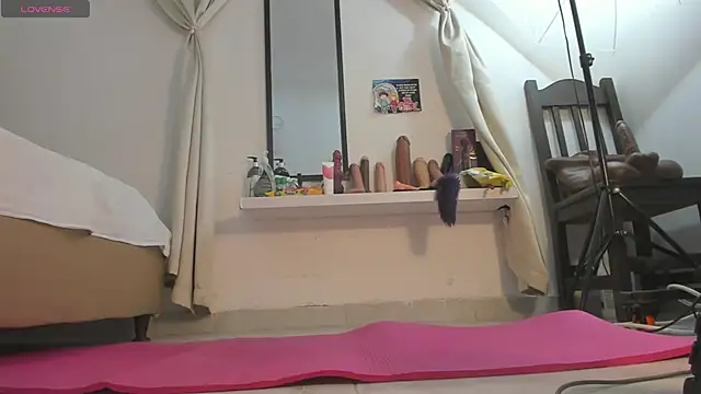 Alessiiaa  online show from 10-24-25, 07:32