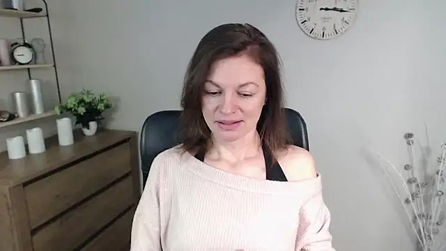 VivianWILD online show from 01-20-25, 06:53