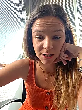Snapshot of lucie_mehott chatting on 07-29-26, 08:45 lucie mehott online show from 07-29-26, 08:45