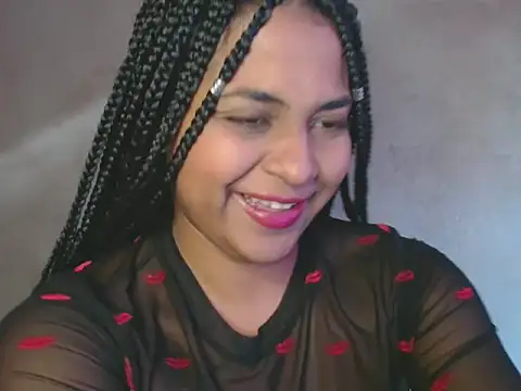 Giselabrunette25 online show from 01-12-25, 12:23