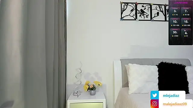 Snapshot of MalejaDiaz_ chatting on 02-04-25, 07:22 MalejaDiaz online show from 02-04-25, 07:22