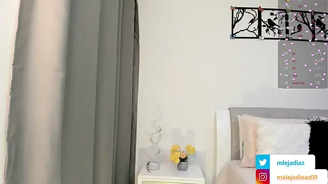 Snapshot of MalejaDiaz_ chatting on 03-20-25, 03:36 MalejaDiaz online show from 03-20-25, 03:36