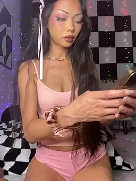 Snapshot of yummyrina chatting on 04-30-26, 11:31 yummyrina online show from 04-30-26, 11:31