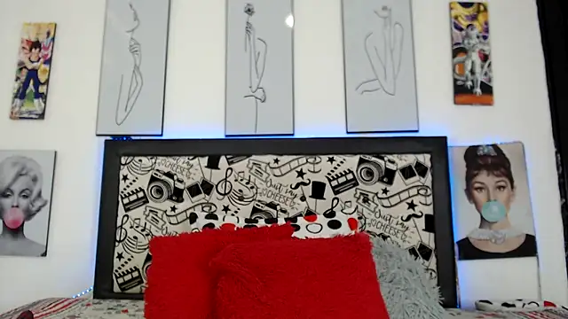 Rihana14 online show from 04-22-26, 08:54