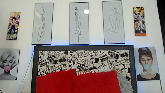 Rihana14 online show from 04-25-26, 08:17