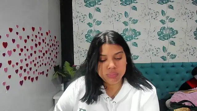 Snapshot of LindaBreeS chatting on 01-26-25, 02:08 LindaBreeS online show from 01-26-25, 02:08