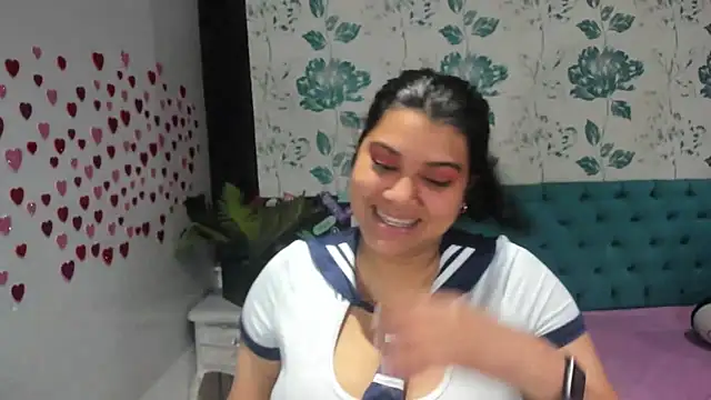 Snapshot of LindaBreeS chatting on 01-29-25, 04:41 LindaBreeS online show from 01-29-25, 04:41