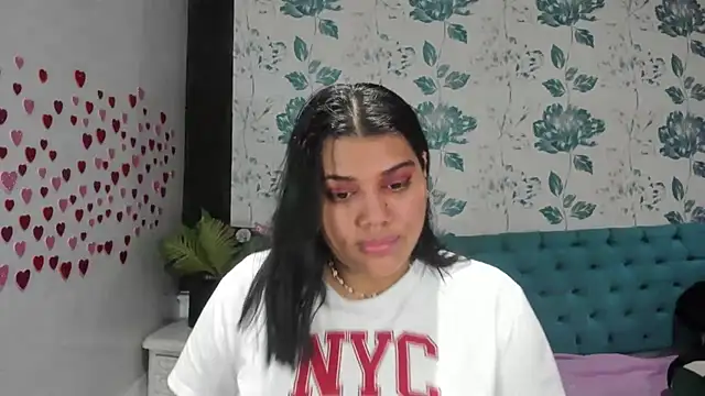 Snapshot of LindaBreeS chatting on 02-16-25, 04:42 LindaBreeS online show from 02-16-25, 04:42