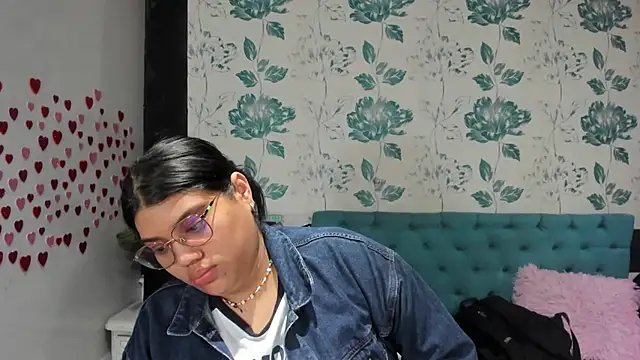 Snapshot of LindaBreeS chatting on 02-27-25, 07:58 LindaBreeS online show from 02-27-25, 07:58