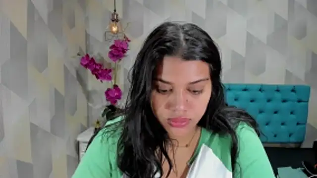 Snapshot of LindaBreeS chatting on 10-24-25, 03:08 LindaBreeS online show from 10-24-25, 03:08