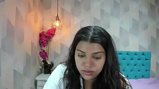 LindaBreeS online show from 05-20-26, 02:34