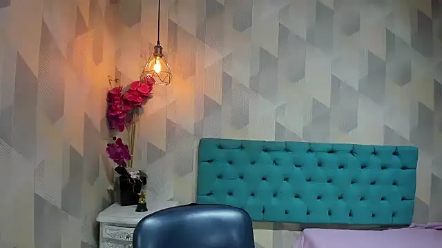 LindaBreeS online show from 05-23-26, 01:26