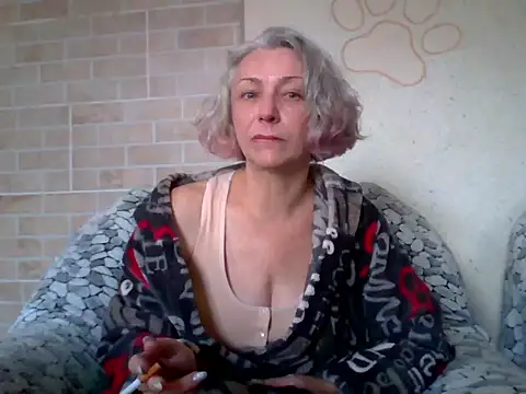 Lorie Carrie online show from 06-15-26, 07:32