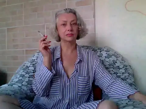 Lorie Carrie online show from 07-27-26, 08:54