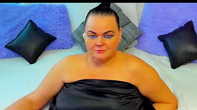 Snapshot of MilanaBiegert chatting on 11-19-25, 06:46 MilanaBiegert online show from 11-19-25, 06:46