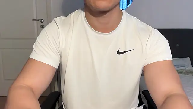 jungcock3210 online show from 11-09-25, 10:57