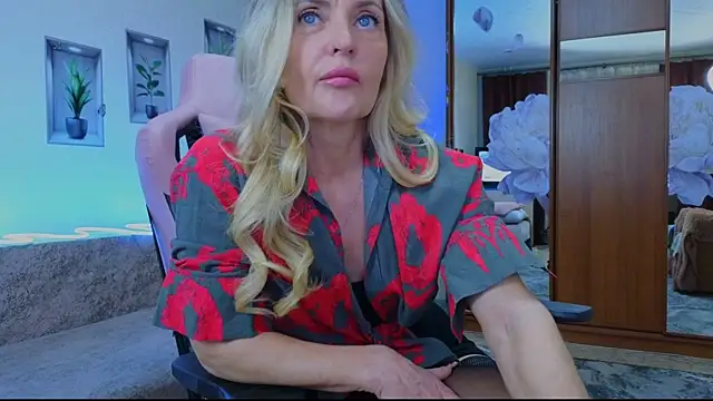 amelia blondy online show from 02-02-25, 09:51