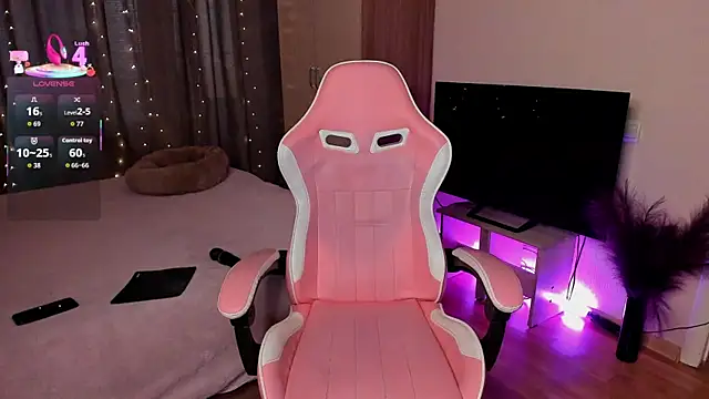 Snapshot of Jane_Paws chatting on 12-01-25, 03:00 Jane Paws online show from 12-01-25, 03:00