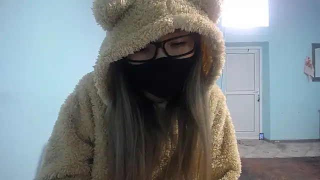 elllaaxx online show from 01-30-25, 06:24