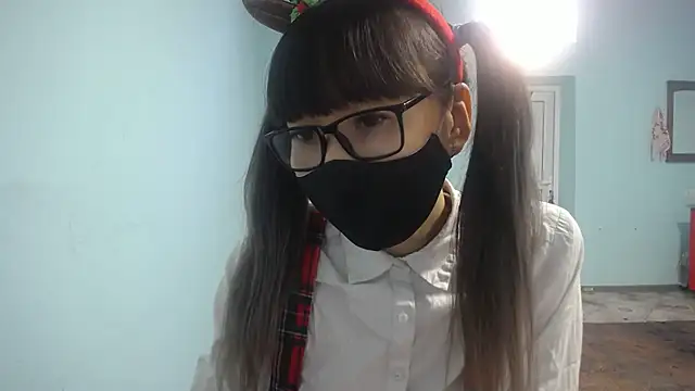 elllaaxx online show from 10-30-25, 03:52