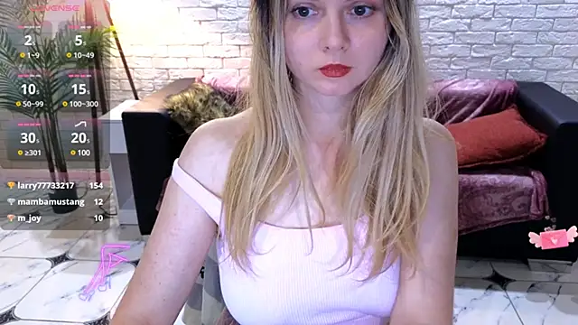Snapshot of SmilingEmily_ chatting on 01-16-25, 09:59 SmilingEmily online show from 01-16-25, 09:59