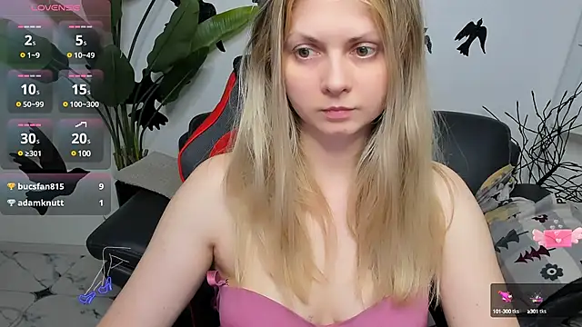 Snapshot of SmilingEmily_ chatting on 02-07-25, 09:37 SmilingEmily online show from 02-07-25, 09:37