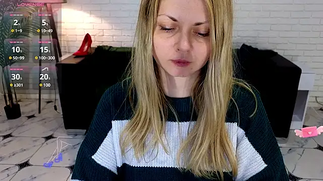 Snapshot of SmilingEmily_ chatting on 03-04-25, 10:46 SmilingEmily online show from 03-04-25, 10:46