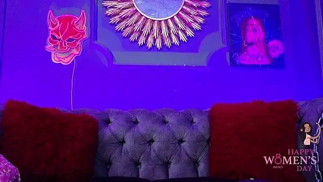 Julieta Russell online show from 03-08-25, 01:03