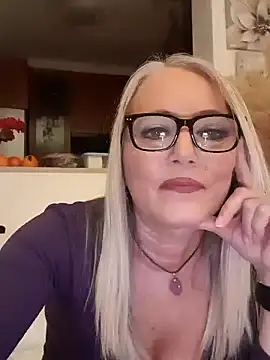 Snapshot of kikkastar chatting on 12-06-24, 08:40 kikkastar online show from 12-06-24, 08:40