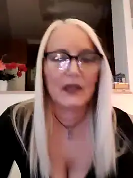 Snapshot of kikkastar chatting on 01-13-25, 07:42 kikkastar online show from 01-13-25, 07:42