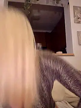 Snapshot of kikkastar chatting on 10-26-25, 08:59 kikkastar online show from 10-26-25, 08:59