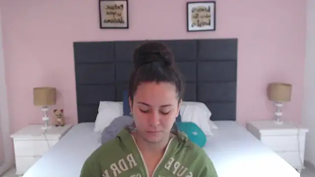 Snapshot of MadisonJenner chatting on 01-07-25, 11:16 MadisonJenner online show from 01-07-25, 11:16