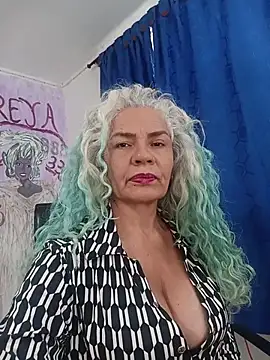 freyadevil333 online show from 07-12-26, 08:11
