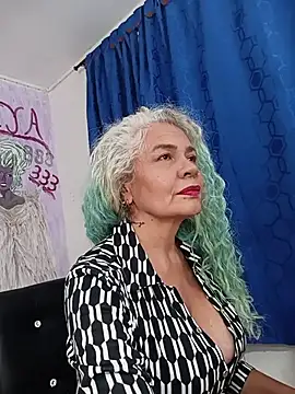 freyadevil333 online show from 07-17-26, 06:42