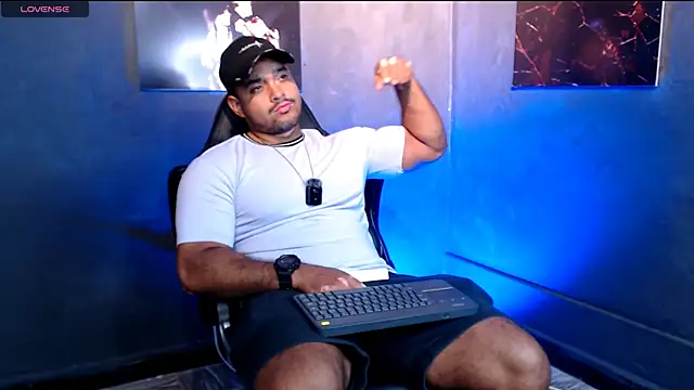 Big furry bear13 online show from 10-08-25, 06:22