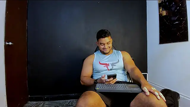 Big furry bear13 online show from 04-12-26, 04:01