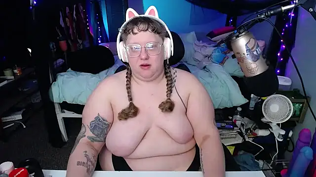 FatVeronica online show from 03-06-25, 02:29