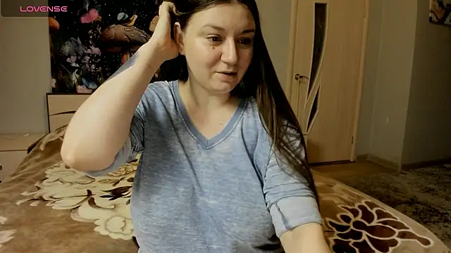 AlisaBacker online show from 11-15-25, 06:04