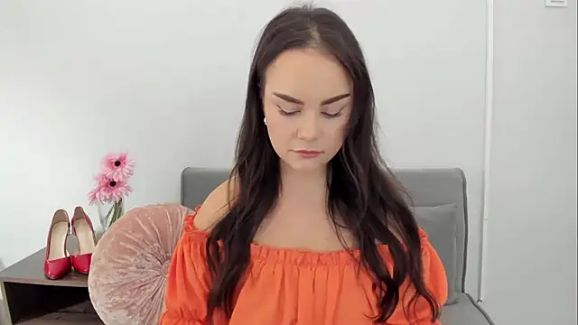 Snapshot of KendalNew chatting on 10-28-25, 05:04 KendalNew online show from 10-28-25, 05:04