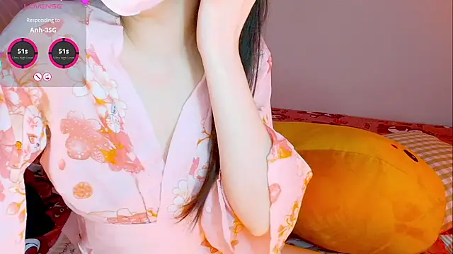 Snapshot of Embez-Damdang chatting on 01-01-25, 06:27 Embez-Damdang online show from 01-01-25, 06:27