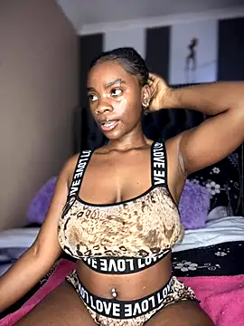 Candy-Heart online show from 10-07-25, 11:46