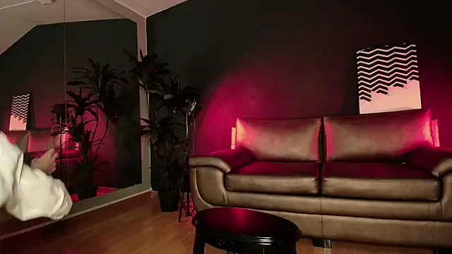 Snapshot of MyMayte chatting on 05-02-26, 01:49 MyMayte online show from 05-02-26, 01:49