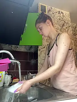 Helen-Hermione online show from 12-30-24, 06:16