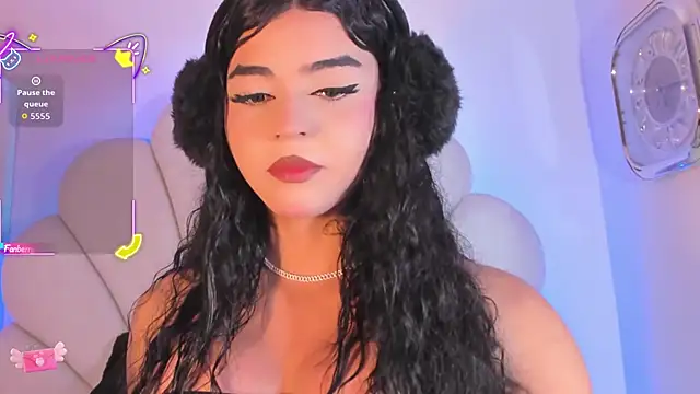 Summer walkerr online show from 11-16-25, 01:06